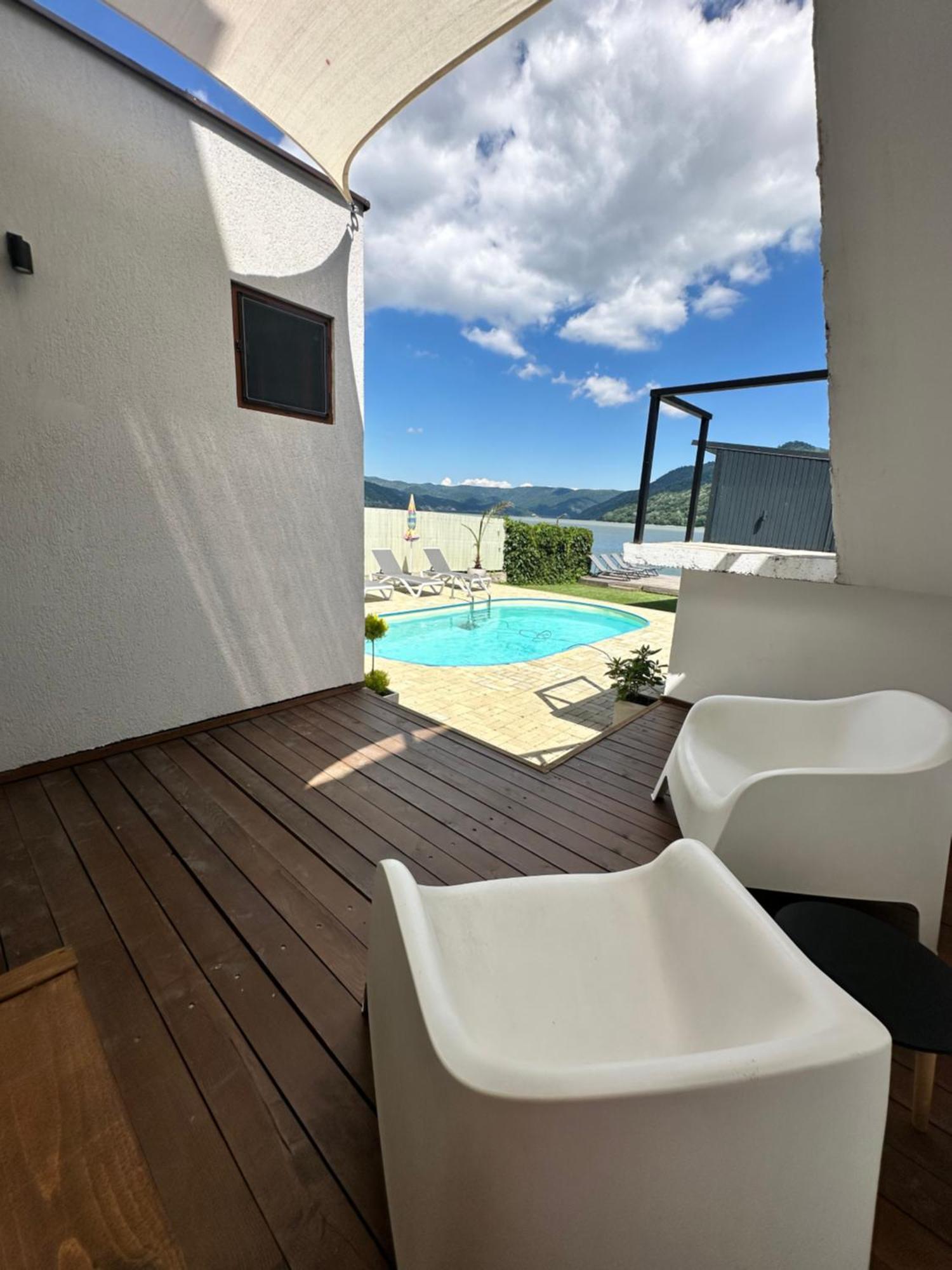 Casa Nube Hotel Orşova Buitenkant foto